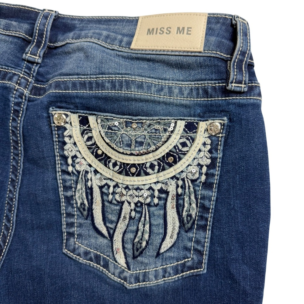 Miss Me Mid-Rise Bootcut Jeans Dark Wash Dreamcatcher Embroidery Size 31 NWT
